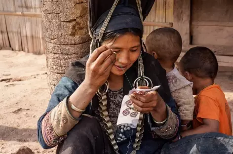 Oudomxay > Na Mor > Ban Namak : rencontre avec les tribus de haute montagne