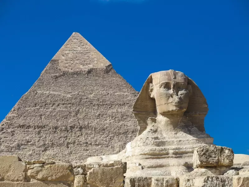 Le Sphinx et la pyramide de Khephren, &copy; Christian Juni 