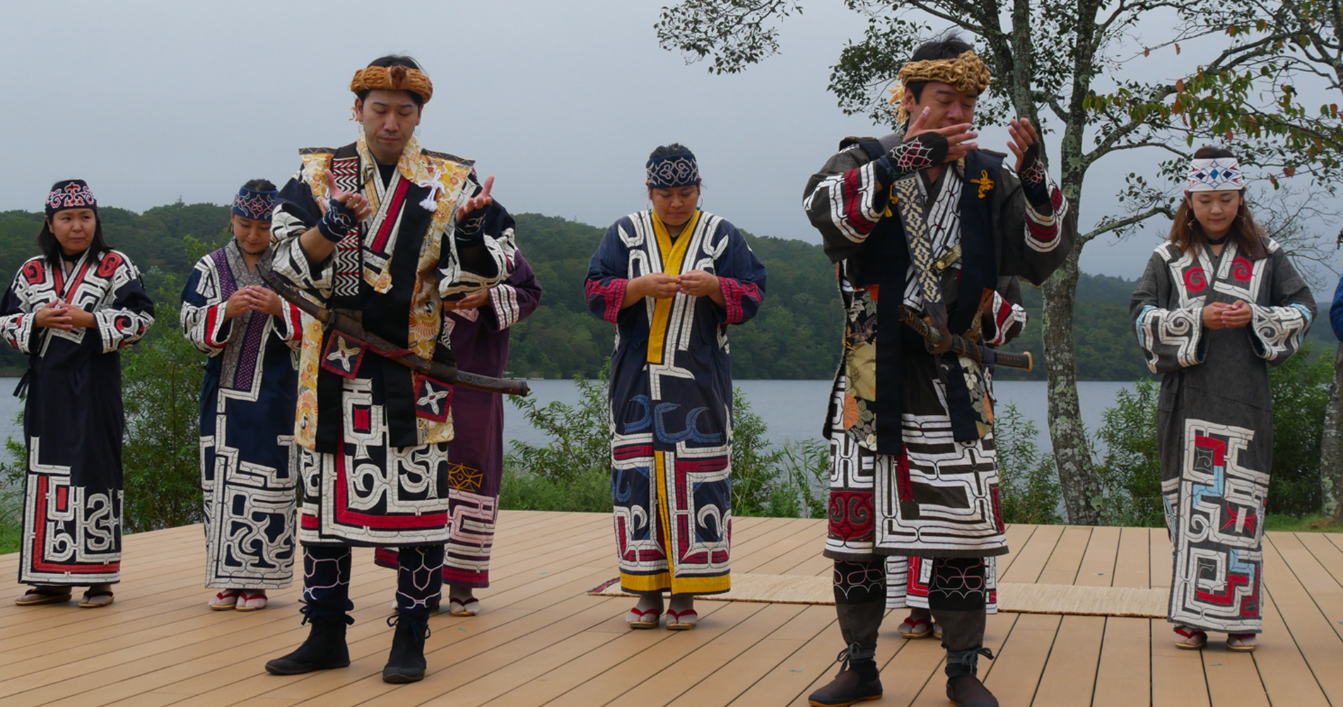 visite du village traditionnel aïnou, le Kotan, à Shiraoi