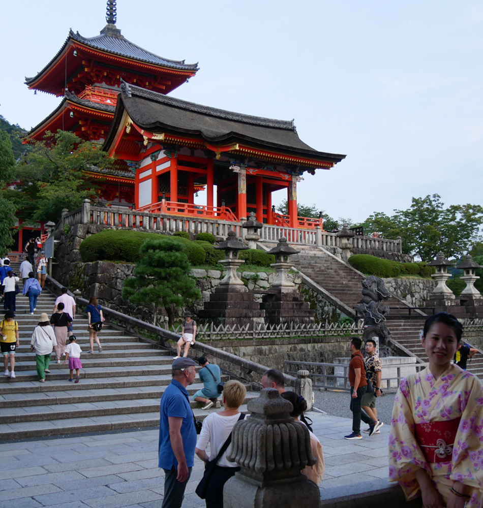 Arrivée à l’entrée de l’ensemble Kiyomizu