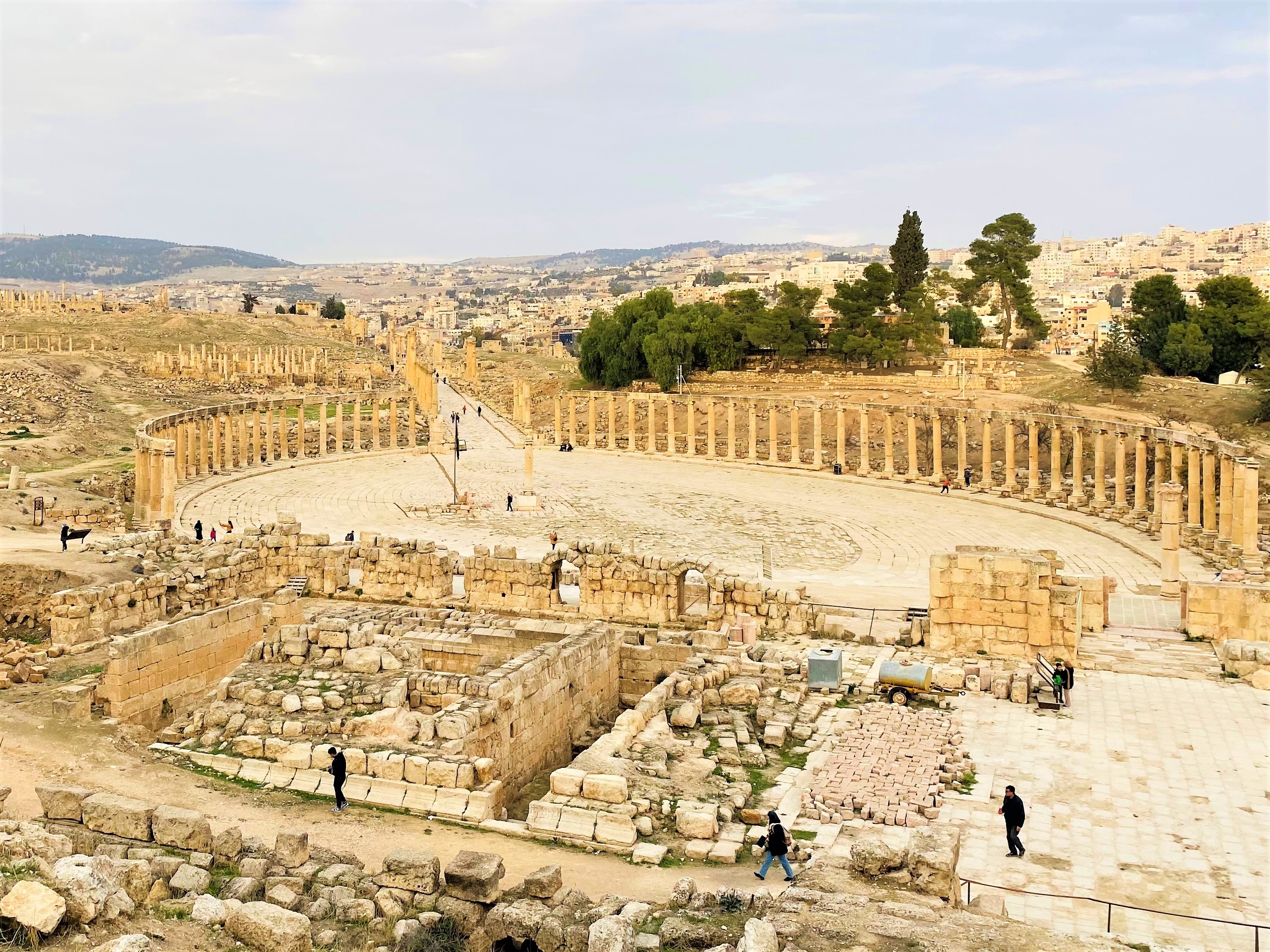 Jerash place colonnes