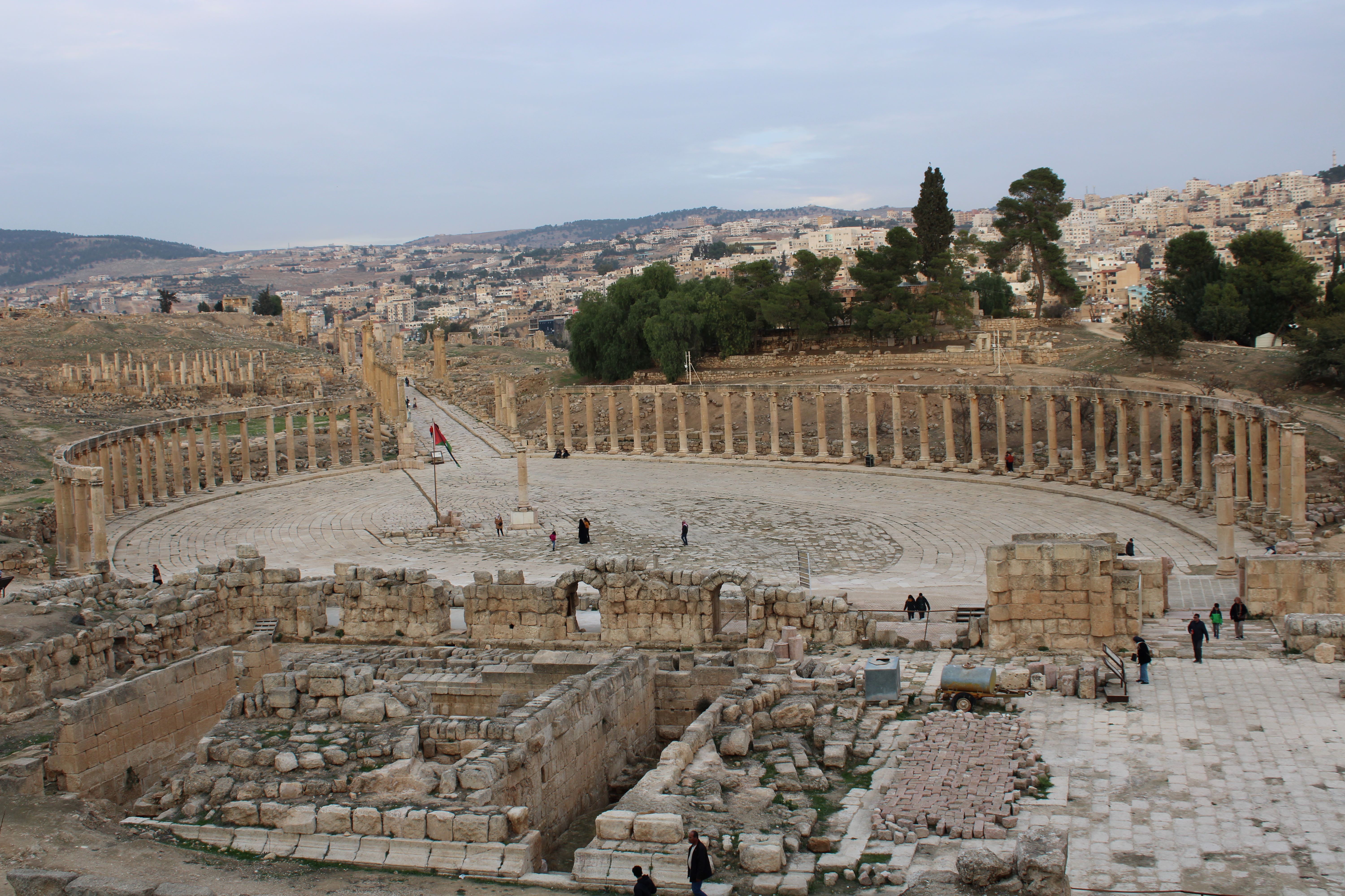 Jerash place ovale colonnes