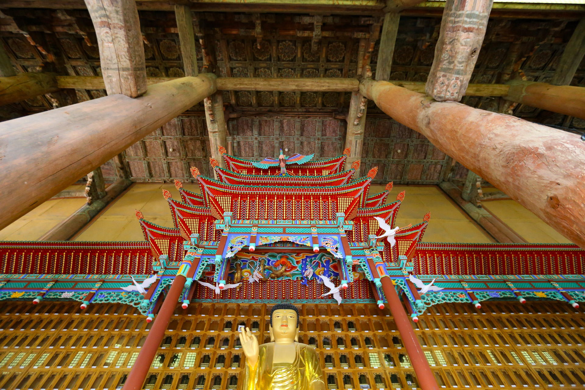 Intérieur du Gakhwangjeon Hall