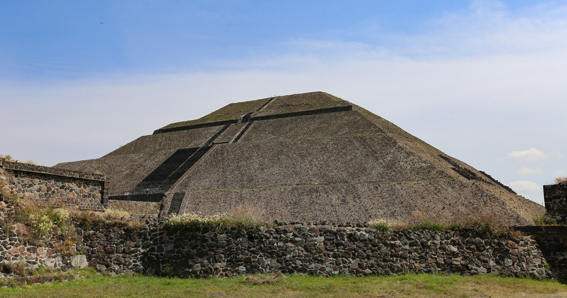 Pyramide du Soleil