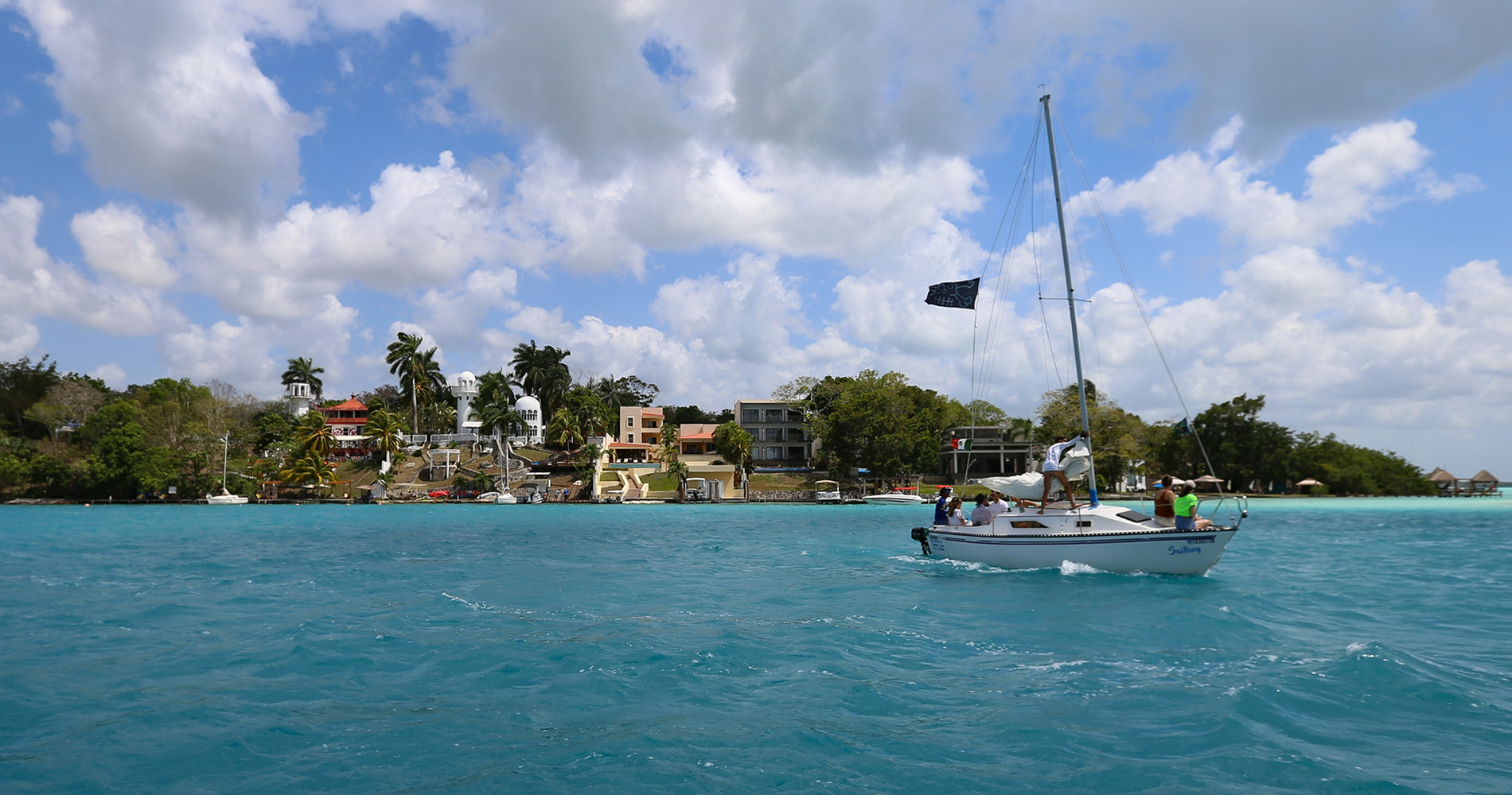 Vers le cénote bleu de Bacalar