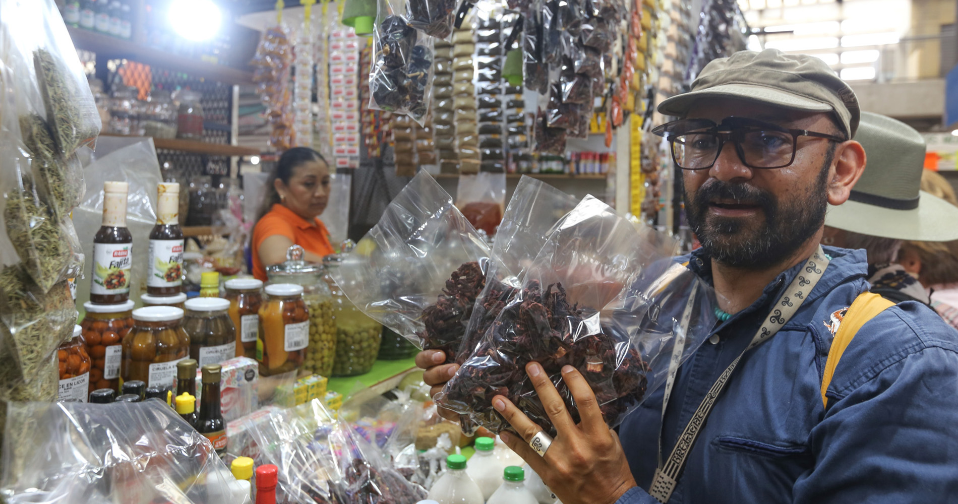 Rafael nous propose des fleurs d’hibiscus